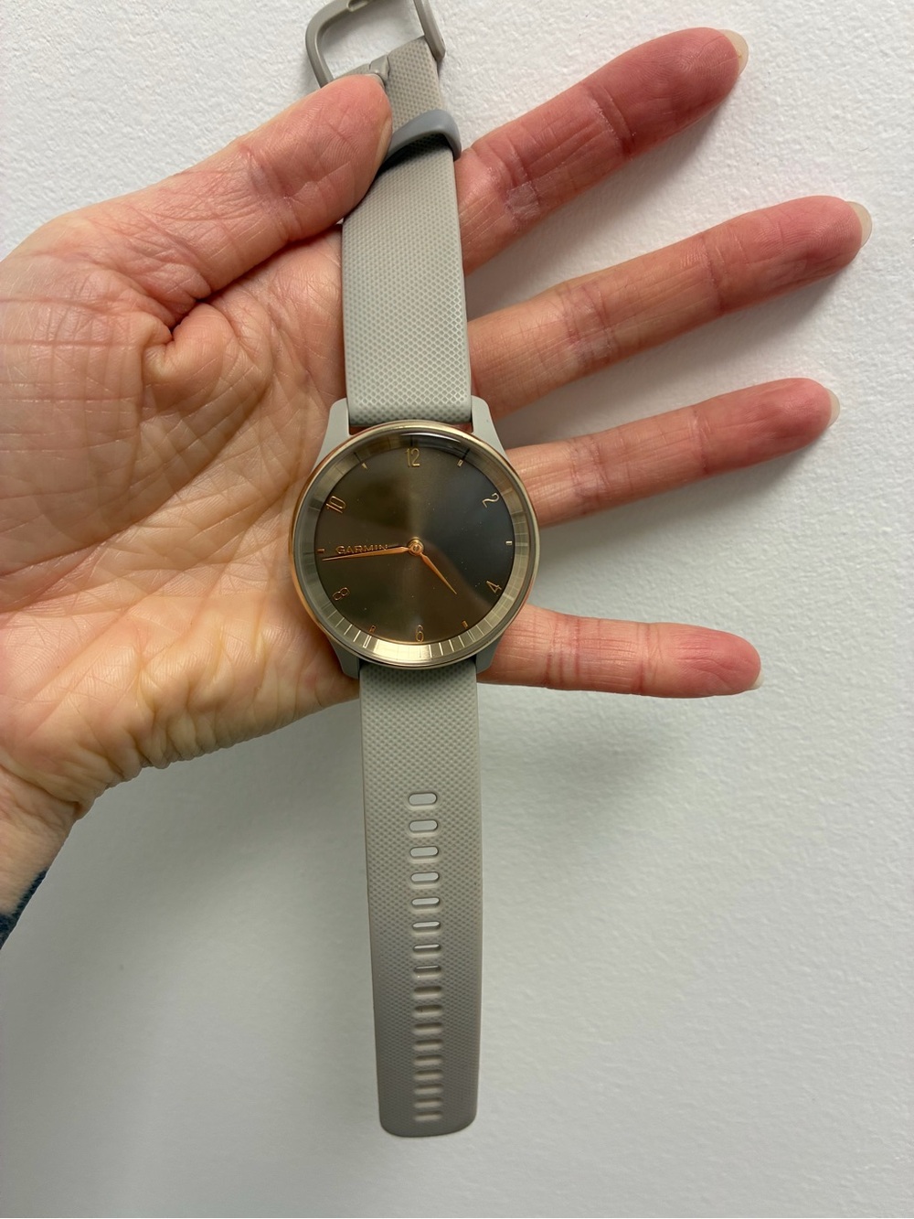 Garmin Trend Hybrid Smartwatch - French Grey/Gold